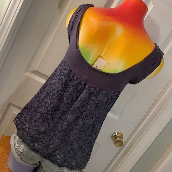 CDW CREATIVE DESIGN WORKS Top NWT - Picture 3 of 12